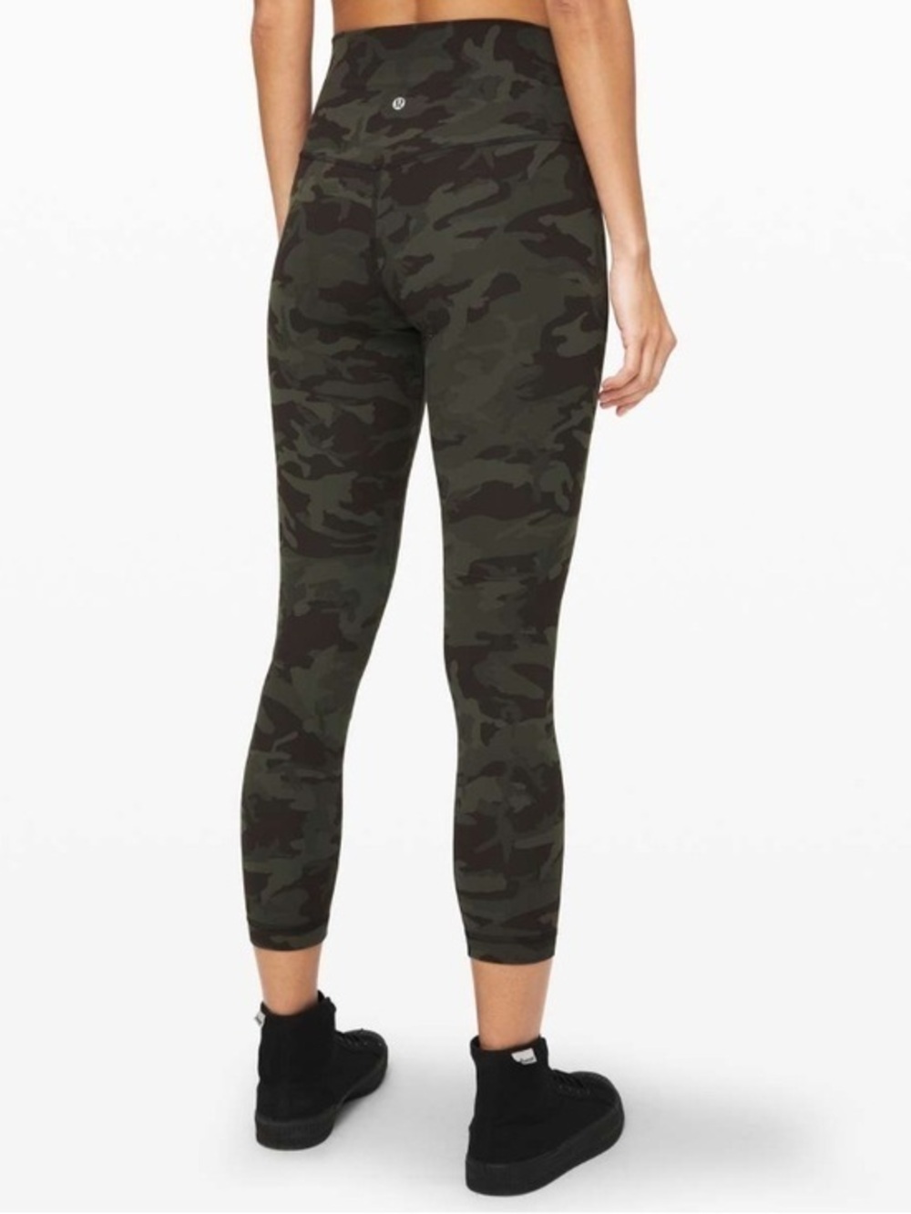 Lululemon Align Pant II 25"
Incognito Camo Multi Gator Green size 2